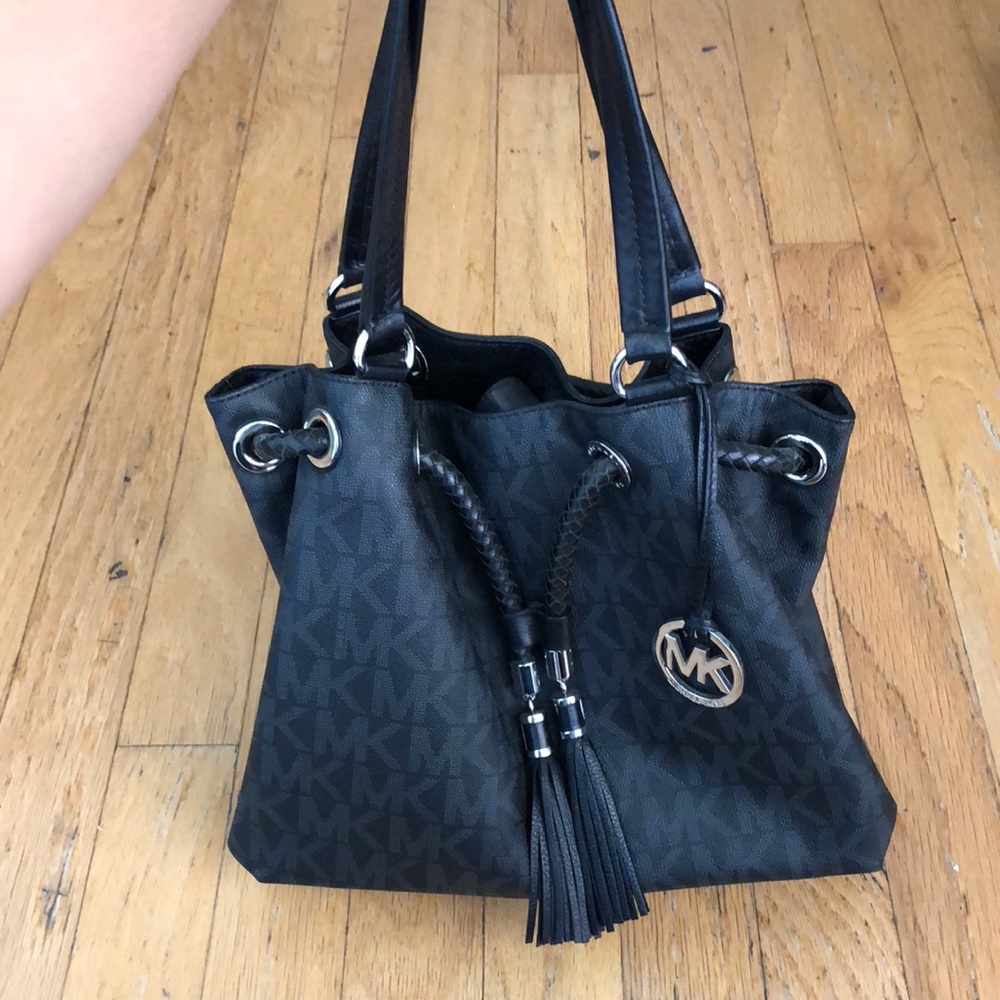 MK black purse